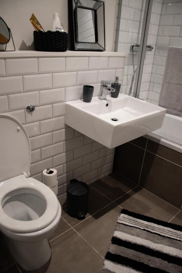 Bv Apt 2 Bedroom At Holmfirth Perfect Views Huddersfield Extérieur photo
